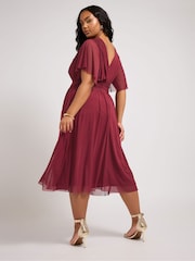 Yours Curve Red London Pleated Gathered V-Neck Dress - Image 3 of 9