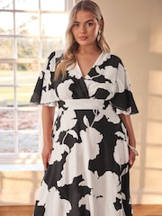Yours Curve Black London Faux Linen Angel Sleeve Dress - Image 4 of 6