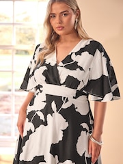 Yours Curve Black London Faux Linen Angel Sleeve Dress - Image 5 of 6