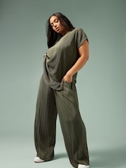 Yours Curve Green Plisse Grown Co-ord T-Shirt - Image 3 of 4