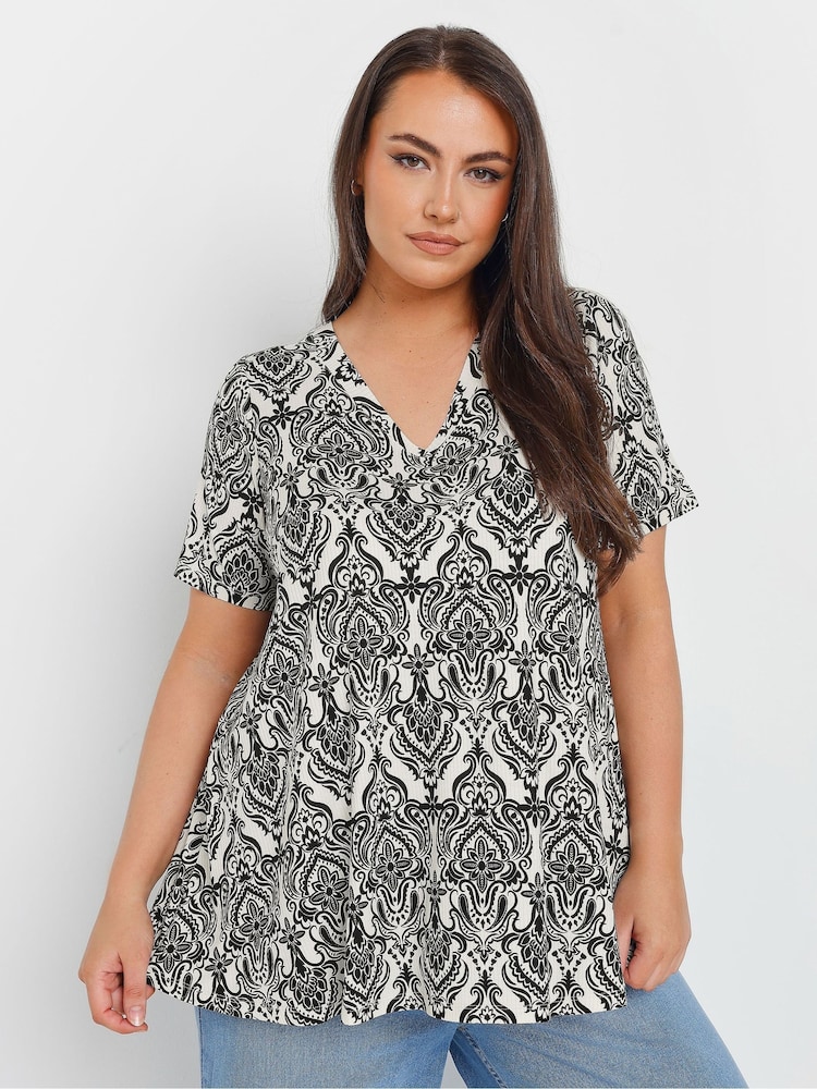 Yours Curve White Short Sleeve Upspec Swing Top - Image 1 of 5