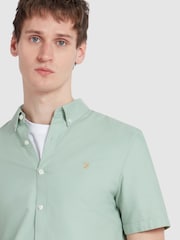 Farah Green Brewer Short Sleeve 100% Cotton Shirt in Grove - Image 4 of 5