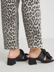 Simply Be Double Bow Low Heel Mules In Extra Wide Fit - Bild 2 von 4