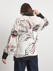 Joanna Hope Printed White Shirt - Imagen 2 de 4