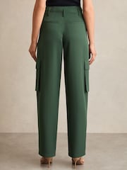 Reiss Green Orla Wide-Leg Pleated Cargo Trousers - Image 5 of 6