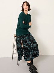 FatFace Ella Dark Teal Blue Textured Knitted Jumper - Image 3 of 5