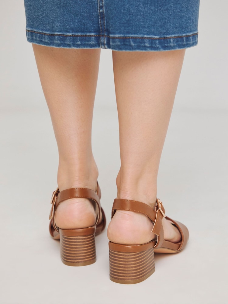 Simply Be Brown Classic Low Block Heel Barely There Sandals In Wide Fit - Image 2 of 4 Simply Be Brown Classic Low Block Heel Barely There Sandals In Wide Fit - Image 2 of 4
