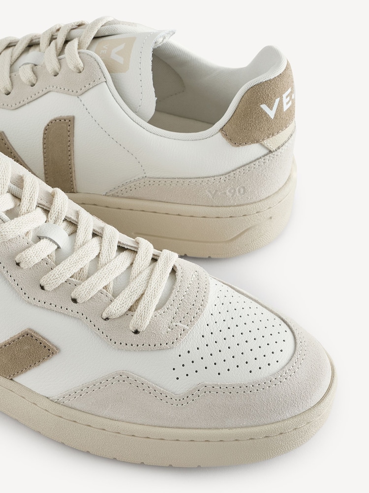 Veja V-90 Trainers - Image 8 of 8