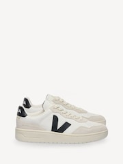 Veja V-90 Trainers - Image 1 of 3