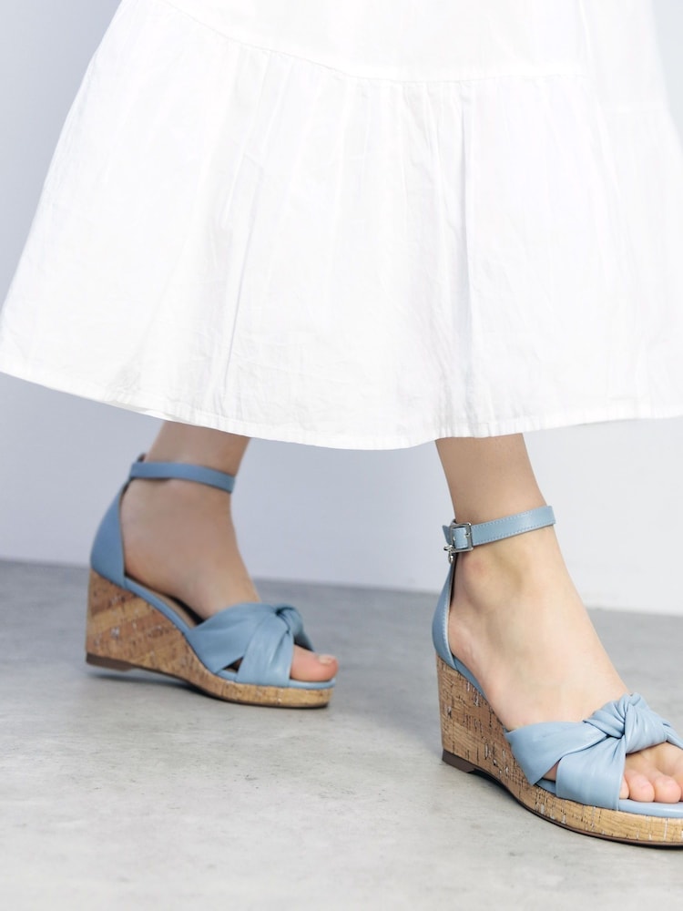 Moda in Pelle MUSCARI TWIST FEATURE WEDGE SANDAL - Image 1 of 4