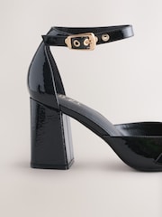 أسود - Forever Comfort® Buckle Closed Toe Block Heels - صورة 3 من 5