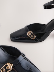 أسود - Forever Comfort® Buckle Closed Toe Block Heels - صورة 4 من 5