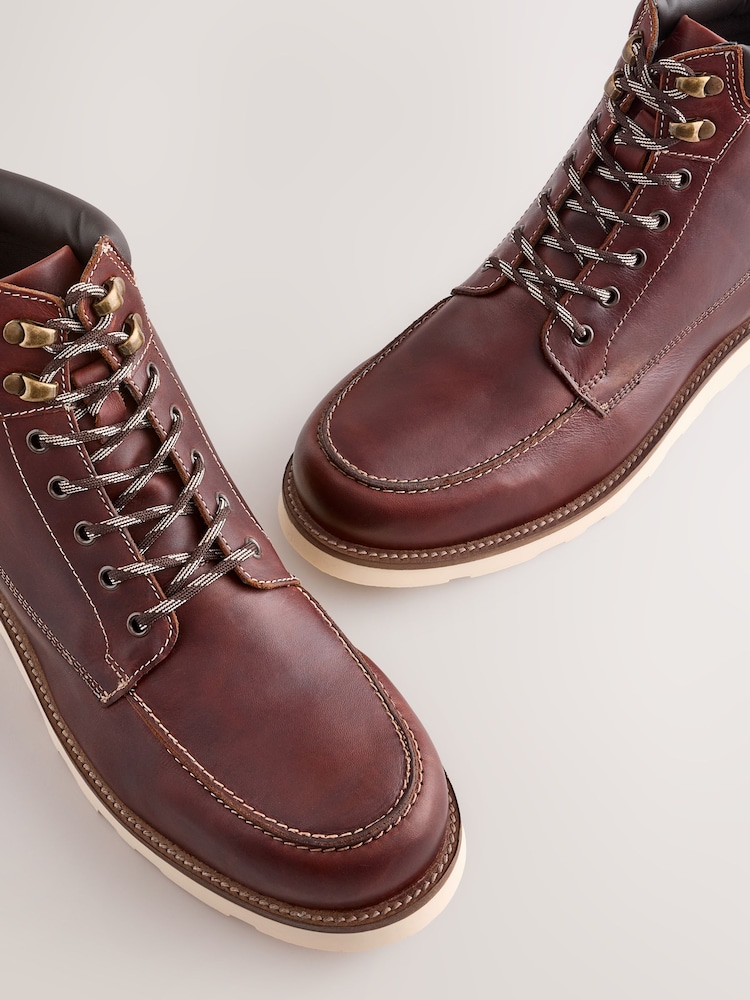 Burgundsko rdeča - Tall Apron Wedge Boots - Slika 7 iz 7
