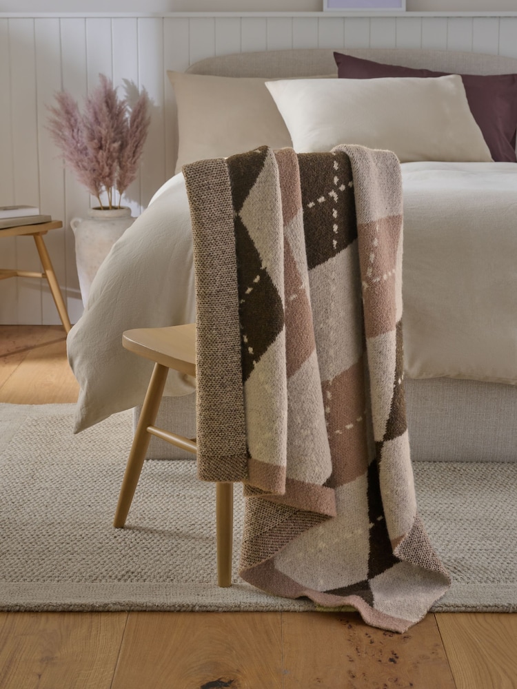 Natural Argyle Knit Throw - Image 2 of 5 Natural Argyle Knit Throw - Image 2 of 5