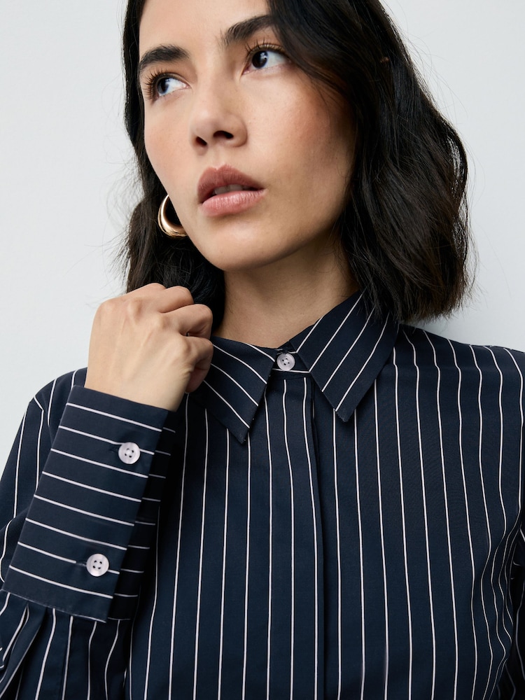 fitted striped dress shirt Comfort Stretch Non-Iron Stripe Dress Shirt With Contrast Trim main image 1