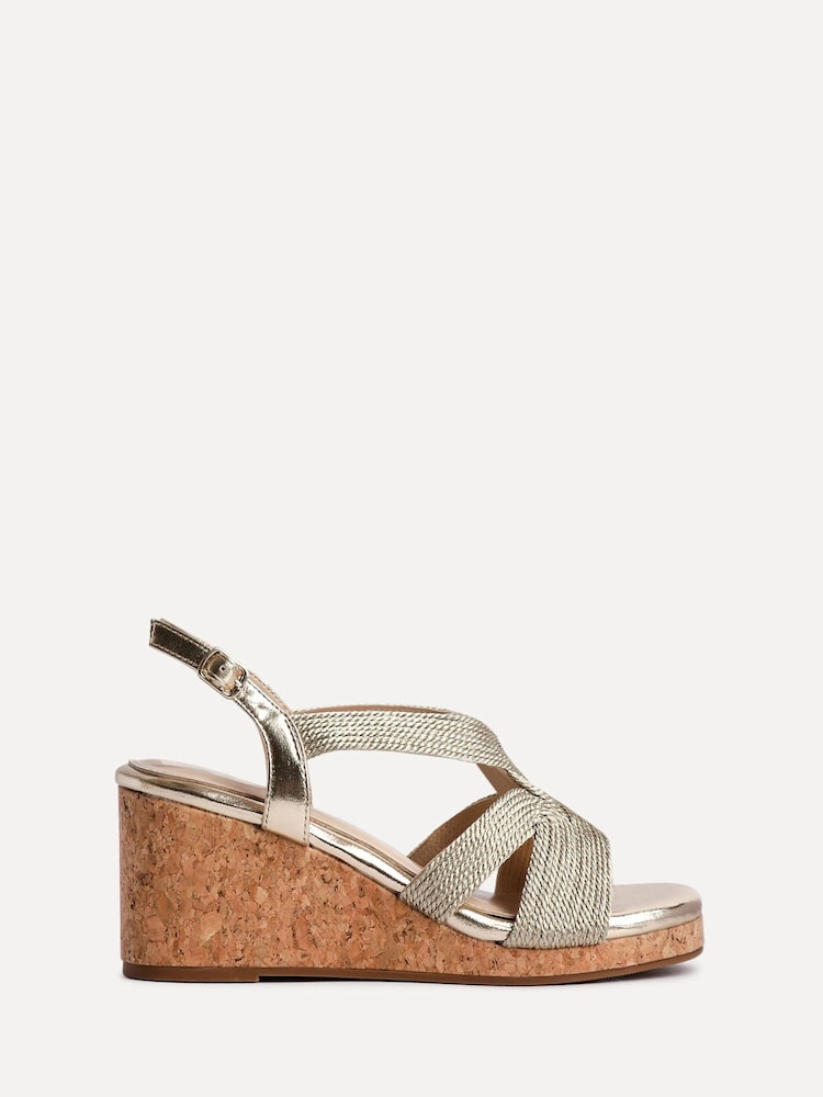 Dorado - Linzi Destined Cork Wedges With Crossover Textured Straps - Imagen 2 de 5 Dorado - Linzi Destined Cork Wedges With Crossover Textured Straps - Imagen 2 de 5