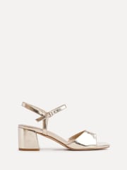Dourado - Linzi Darlene Low Block Heeled Sandals - Imagem 2 de 5