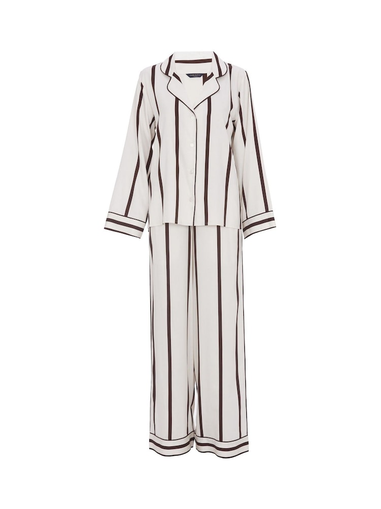 Fable and Eve Wide Leg Long Sleeve Pyjama Set - صورة 4 من 4