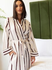 Fable and Eve Brown Long Sleeve Dressing Gown - Image 3 of 4