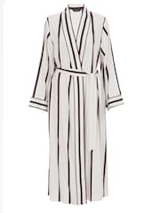 Fable and Eve Brown Long Sleeve Dressing Gown - Image 4 of 4