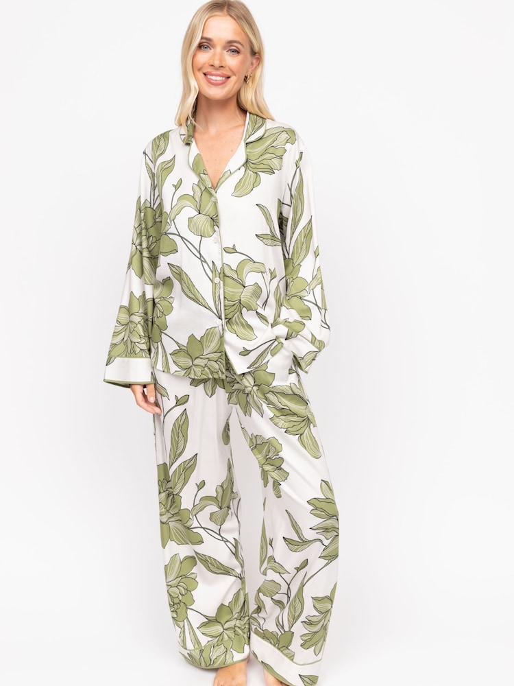 Fable and Eve Green Wide Leg Long Sleeve Pyjama Set - Image 2 of 4