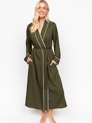 Fable and Eve Green Ground Long Sleeve Dressing Gown - Image 2 of 4