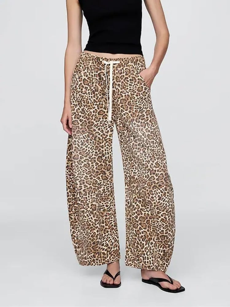 Gap Brown Leopard Print Easy High Waisted Horseshoe Jeans - Image 1 of 10 Gap Brown Leopard Print Easy High Waisted Horseshoe Jeans - Image 1 of 10