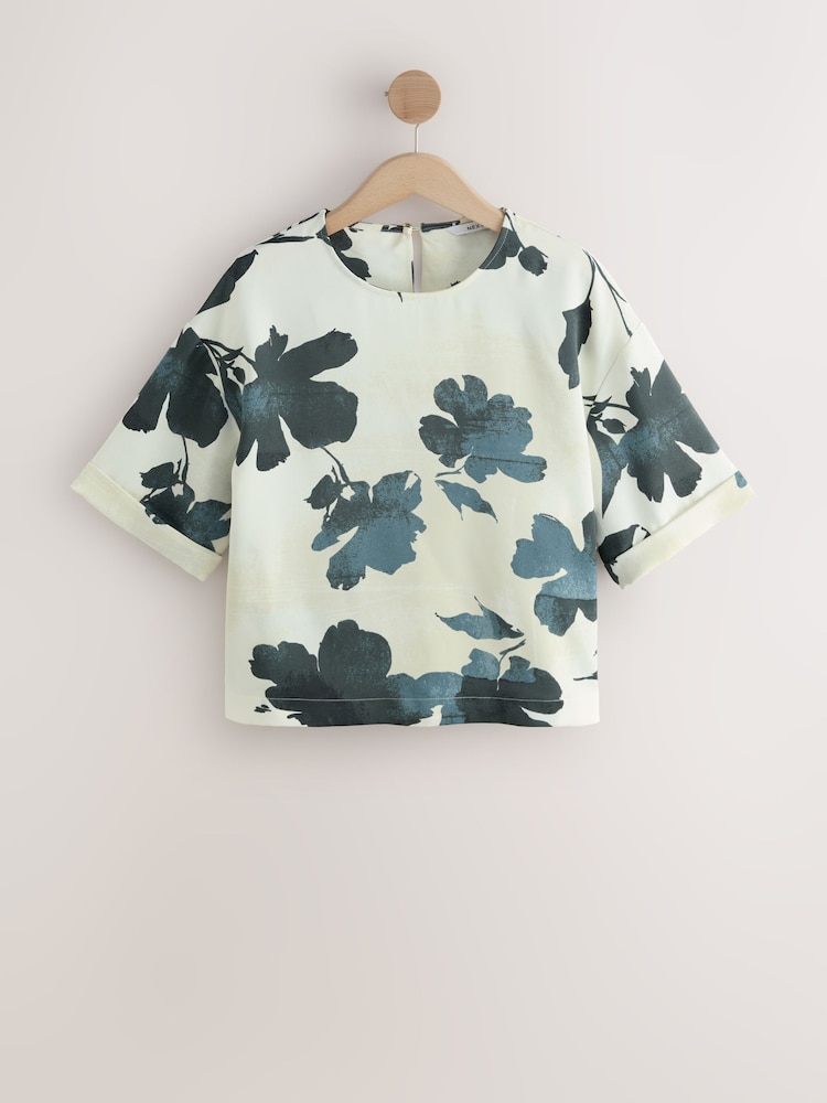 Estampa Floral Teal/Ecru - Camiseta Boxy de manga curta de cetim - Imagem 1 de 3