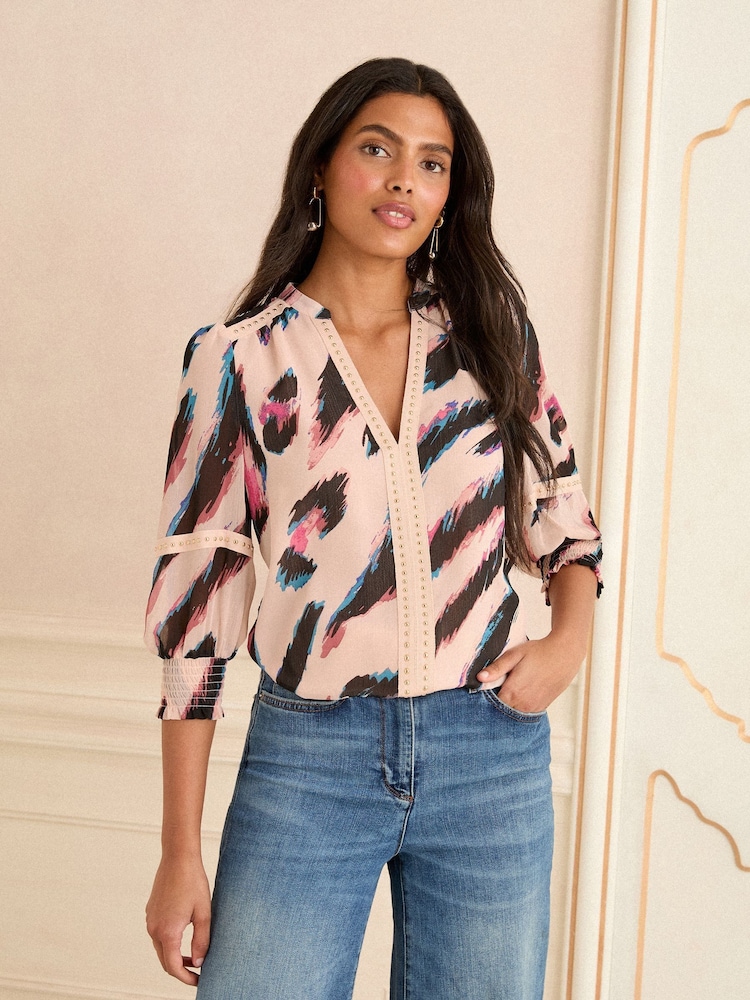 Love & Roses White Ecru Zebra Petite V-Neck Hardware 3/4 Sleeve Blouse - Image 2 of 4 Love & Roses White Ecru Zebra Petite V-Neck Hardware 3/4 Sleeve Blouse - Image 2 of 4