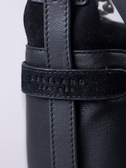 Preto - Lakeland Leather Bridge Cross-Body Bag - Imagem 6 de 6