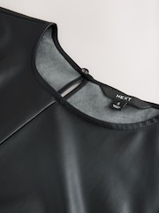 Preto - Faux Leather T-Shirt Dress - Imagem 3 de 3