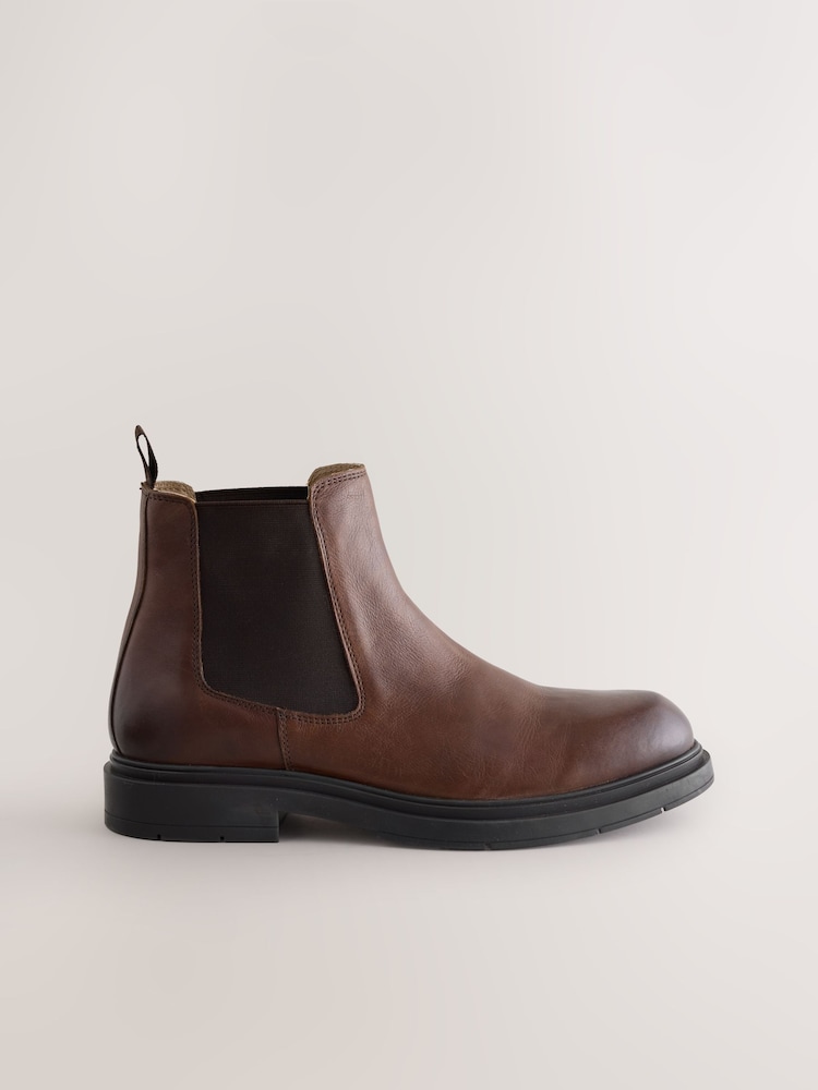 Brown Chunky Leather Chelsea Boots - Image 2 of 5 Brown Chunky Leather Chelsea Boots - Image 2 of 5