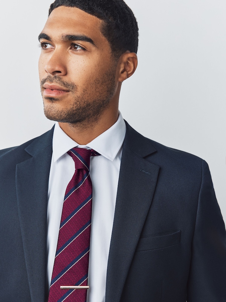 Red Pattern Tie - Image 2 of 5 Red Pattern Tie - Image 2 of 5