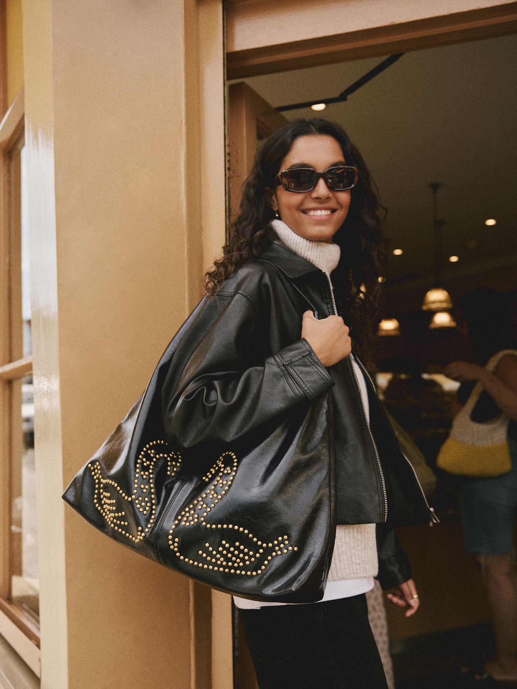 ★ Baggu ★ Swan Bag スワン ショルダーバッグ ブラック Baggu - Bags - Swan Bag - Black – offe market