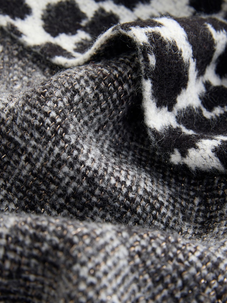 Rockett St George Animal Triangle Cosy Scarf - Image 3 of 3