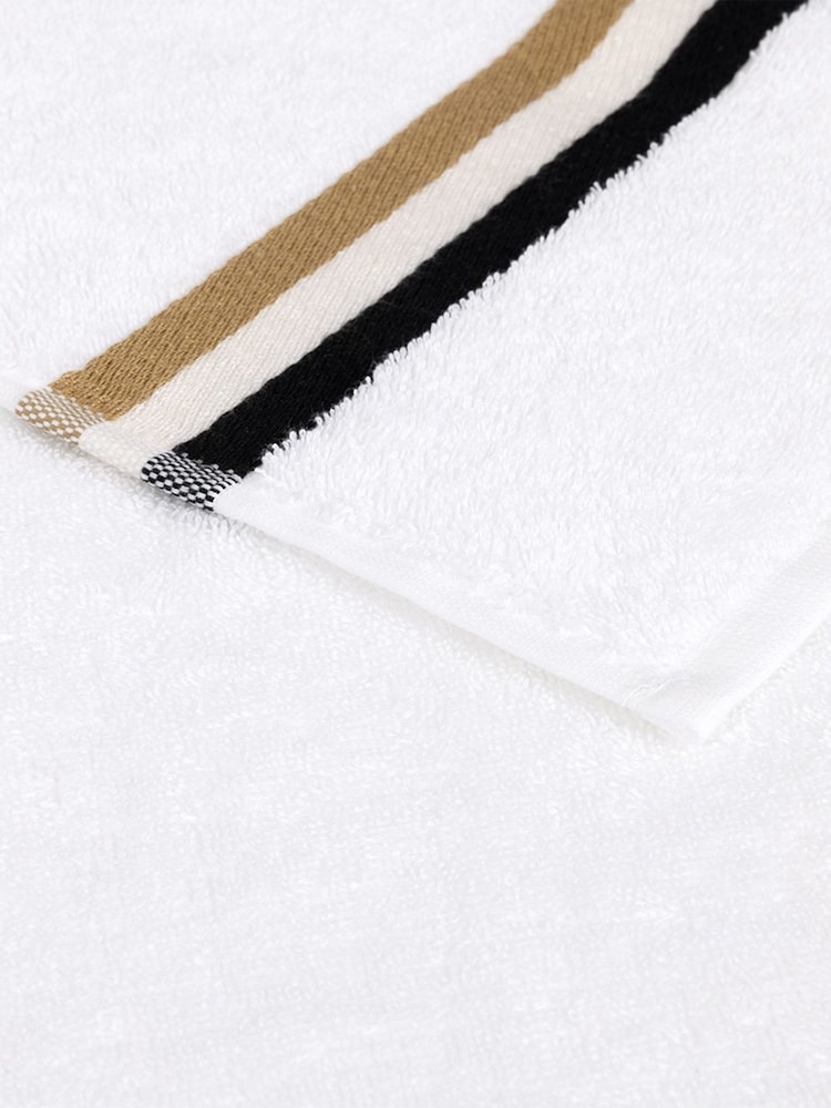 BOSS Home White B Linea Towel Bundle - Image 3 of 5