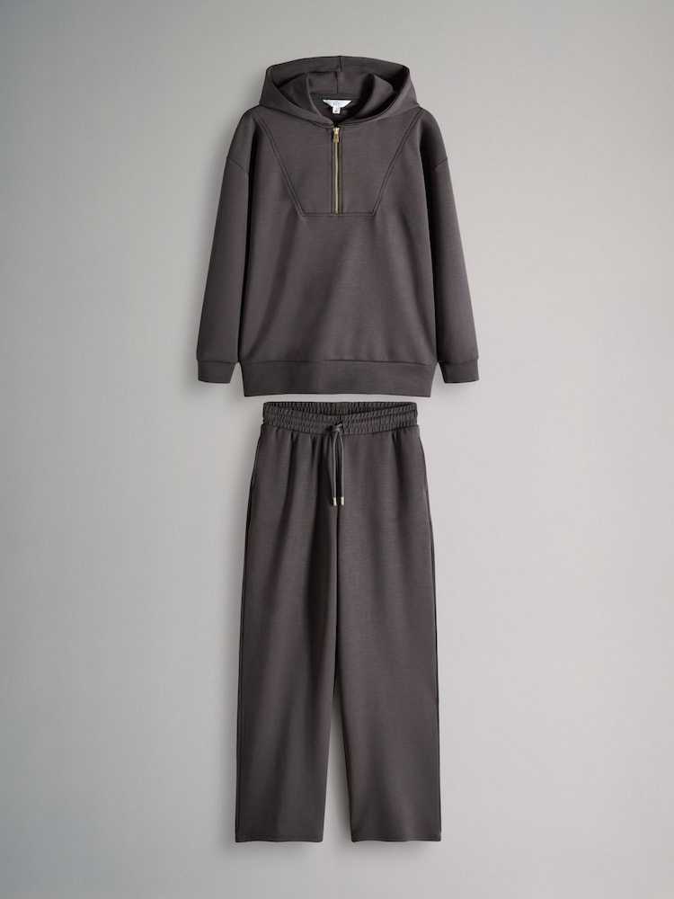 Schokoladenbraun - The Set Oversized Sweatshirt aus Modal mit durchgehendem Reißverschluss und Jogginghose - Bild 2 von 11 Schokoladenbraun - The Set Oversized Sweatshirt aus Modal mit durchgehendem Reißverschluss und Jogginghose - Bild 2 von 11