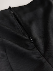 Black Textured Satin Short Sleeve Midi Dress - Image 7 of 9