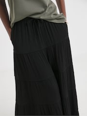 JD Williams Black Crinkle Tiered Maxi Skirt - Image 3 of 4