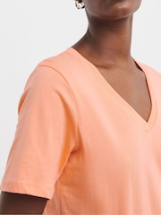 JD Williams White/Sage/Peach 3 Pack V-Neck T-Shirts - Imagen 3 de 4