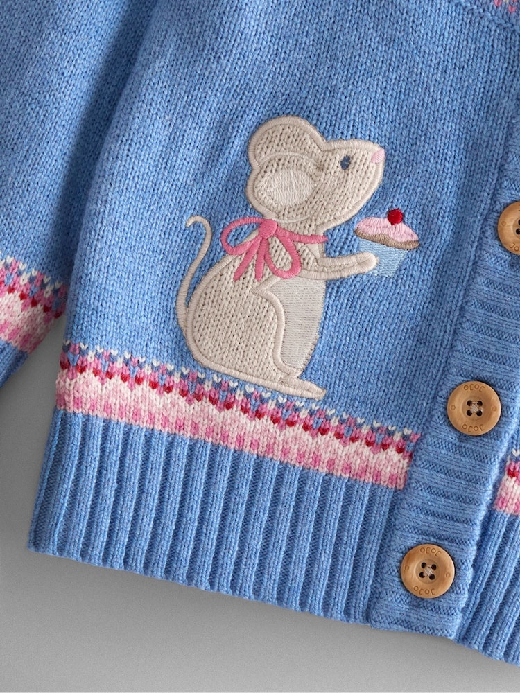 أزرق - سترة كارديغان Fair Isle بتطريز وجيب من JoJo Maman Bébé - صورة 2 من 3 أزرق - سترة كارديغان Fair Isle بتطريز وجيب من JoJo Maman Bébé - صورة 2 من 3