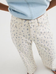 River Island Petite Relaxed Straight Ditsy Floral Print 100% Cotton Jeans - Imagen 4 de 4