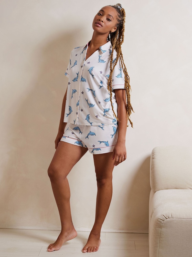Blanco - Chelsea Peers Satin Lobster Print Long Pyjamas Set - Imagen 1 de 5 Blanco - Chelsea Peers Satin Lobster Print Long Pyjamas Set - Imagen 1 de 5