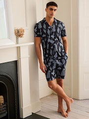 Chelsea Peers Midnight Leopard Short Pyjamas Set - صورة 1 من 5