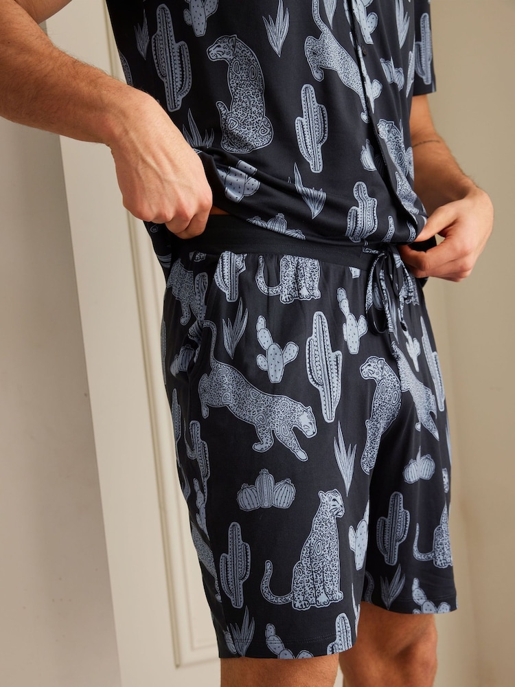 Chelsea Peers Midnight Leopard Short Pyjamas Set - صورة 5 من 5