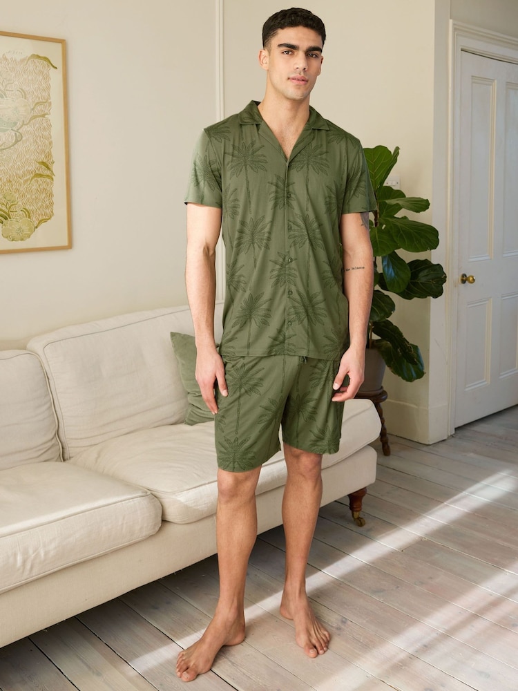 Chelsea Peers Palm Print Short Pyjamas Set - صورة 1 من 5 Chelsea Peers Palm Print Short Pyjamas Set - صورة 1 من 5