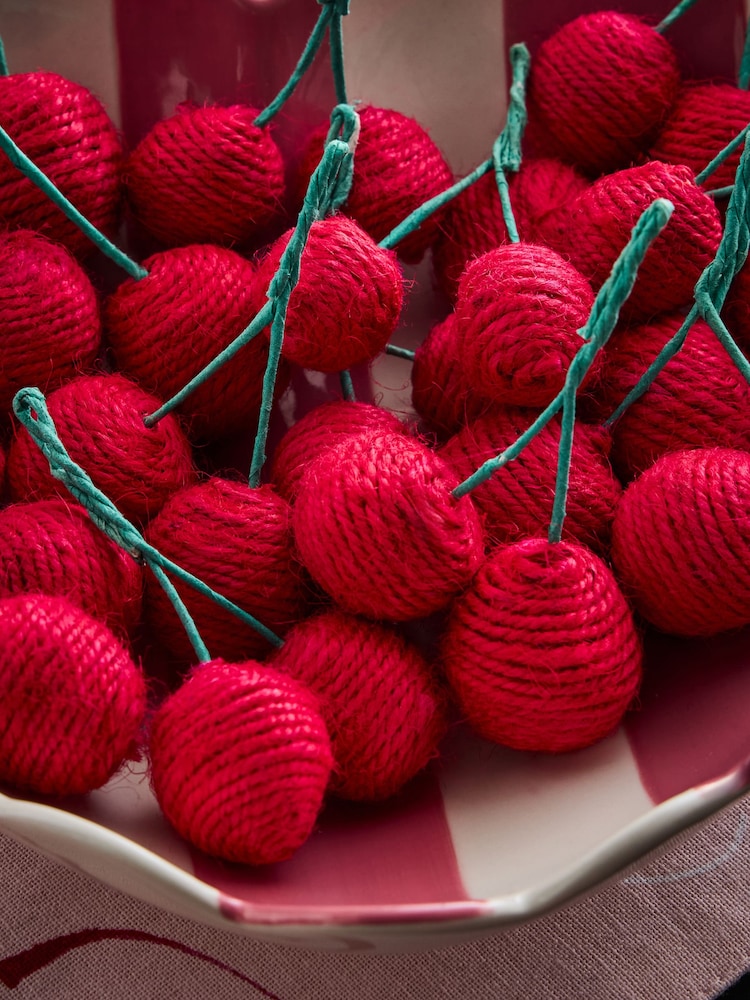 Cherry & Almond Pink Valentines Pot Pourri - Image 2 of 4 Cherry & Almond Pink Valentines Pot Pourri - Image 2 of 4