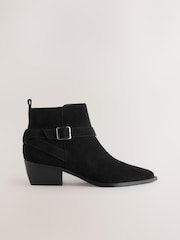 أسود سويد - Forever Comfort® Burnished Ankle Strap Boots - صورة 5 من 9