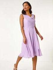 Lila - Roman Geblümtes Kleid mit Wasserfallausschnitt - Bild 1 von 5