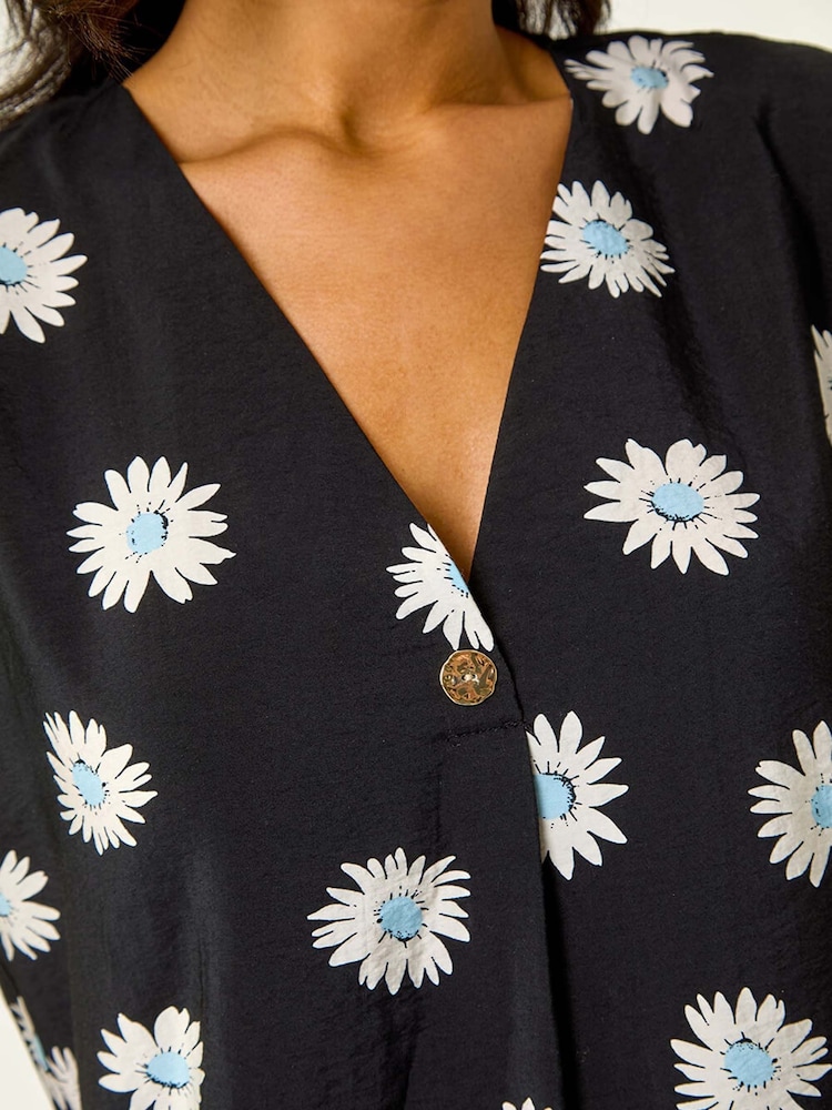 Roman Black Daisy Print Pleat Front Top - Image 5 of 5